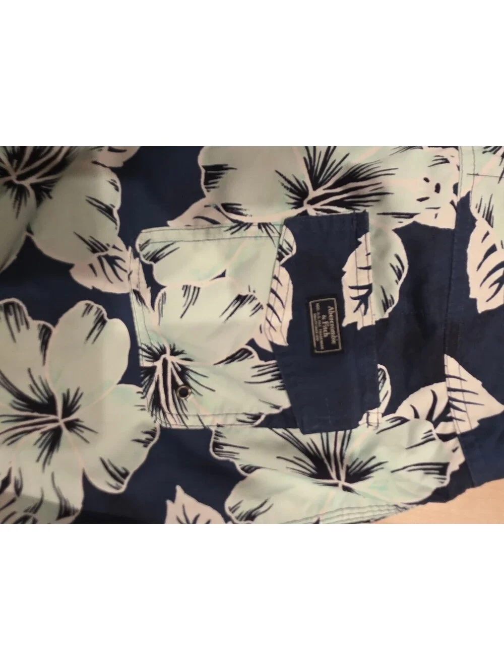 Abercrombie & Fitch Men's Floral Swim Trunks Size 30
